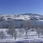 مزرعة للإقامة Nussbaumer Am Irrsee