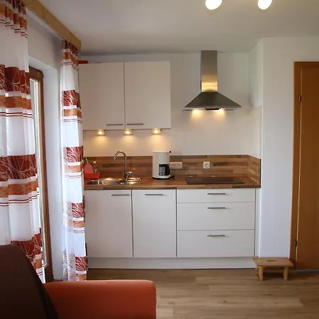 Nussbaumer Am Irrsee Farm stay *