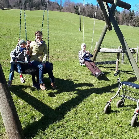 Gospodarstwo agroturystyczne Nussbaumer Am Irrsee